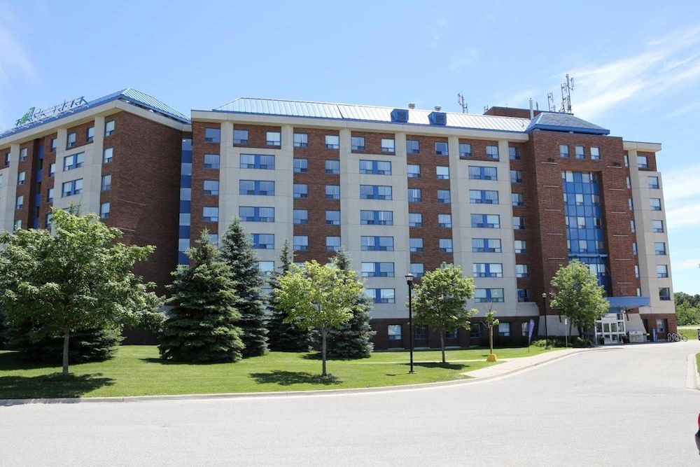 Residence & Conference Centre- Barrie3