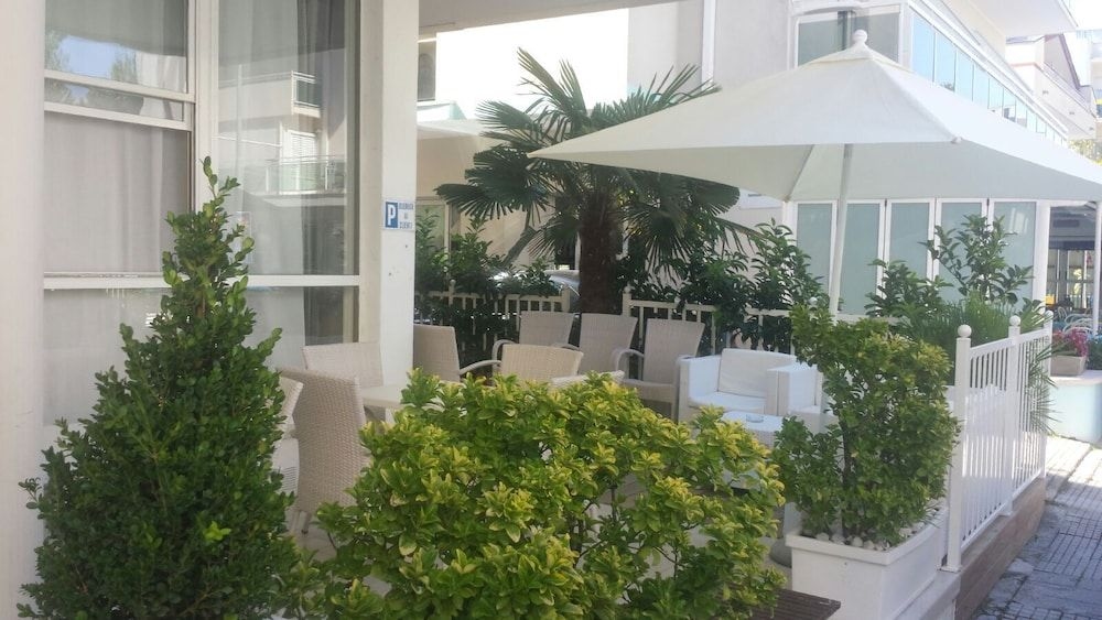 Hotel Ermeti0
