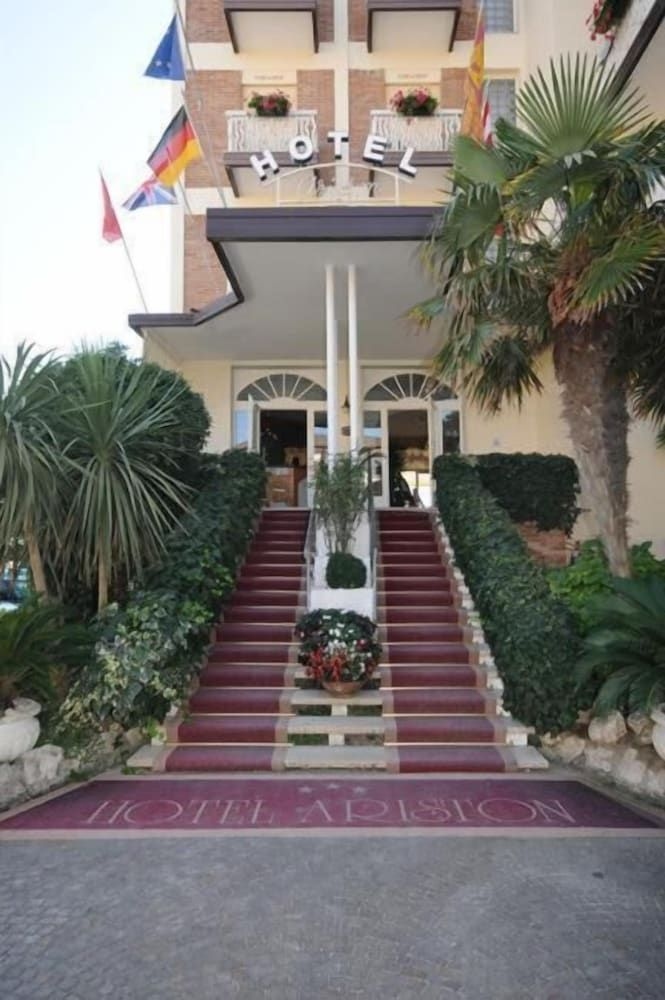 Hotel Ariston3