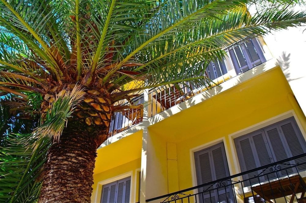 Hotel le Grillon0