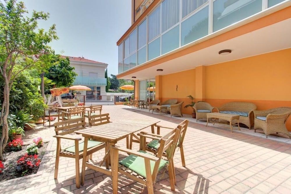 Hotel Nella3