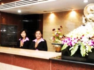 The Airport Hotel4