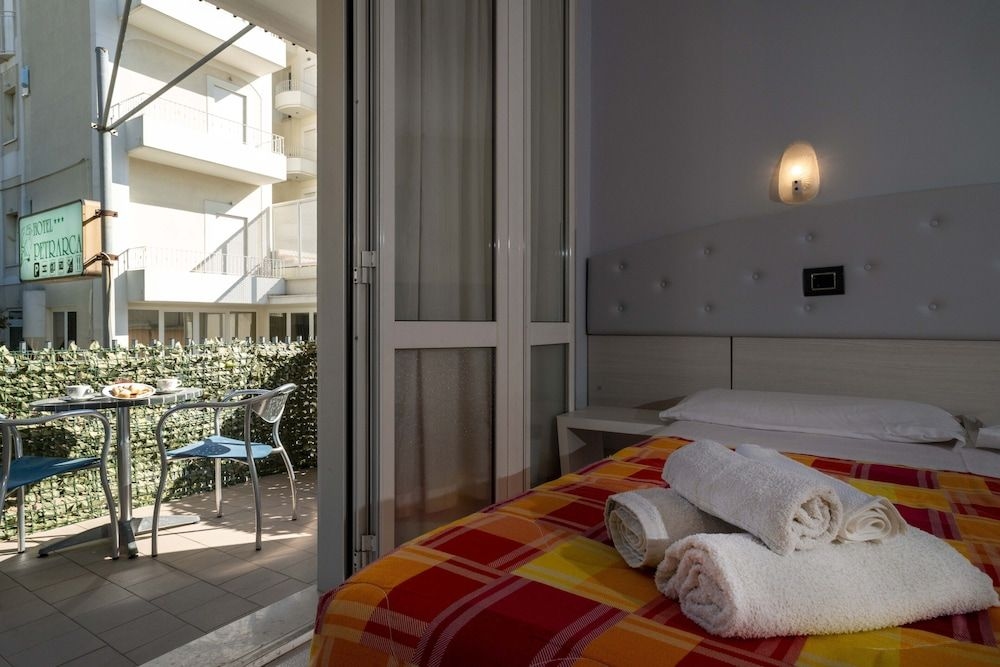 Hotel Petrarca0
