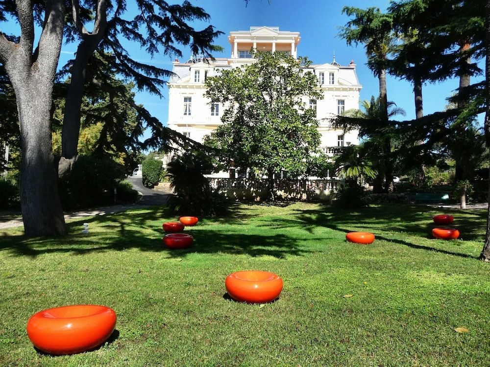 Hotel Les Tourelles4