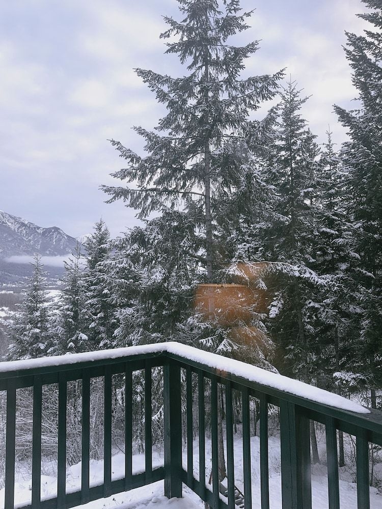 Alpine Meadows Lodge0