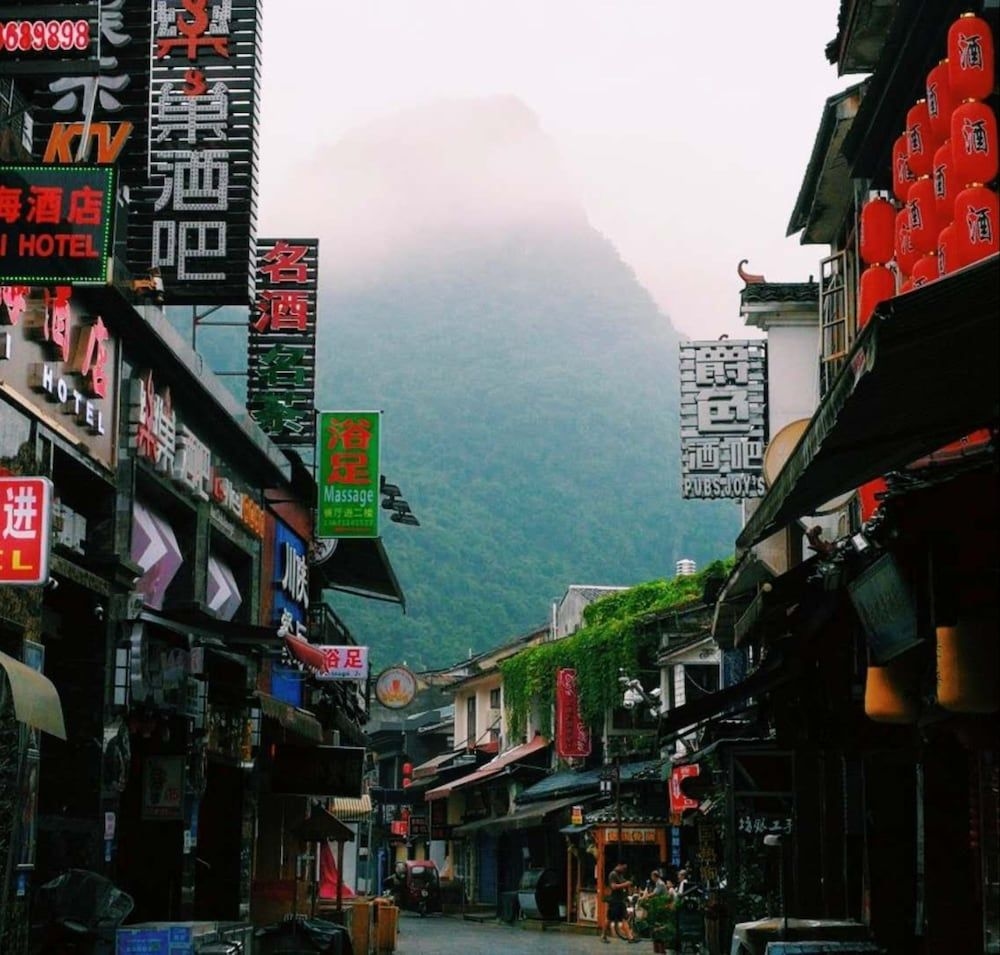 How Flower Hostel Yangshuo2