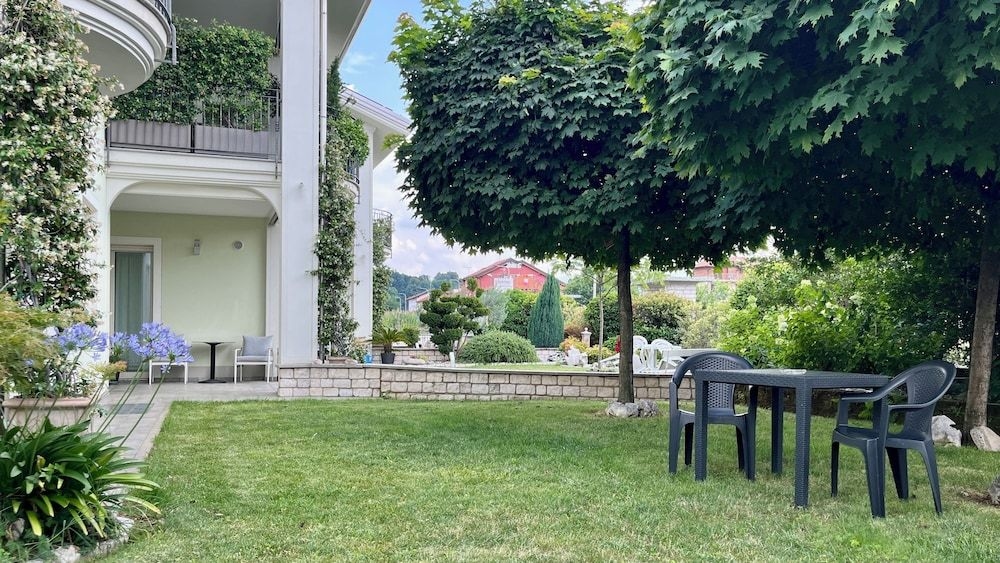 B&B Eremes1