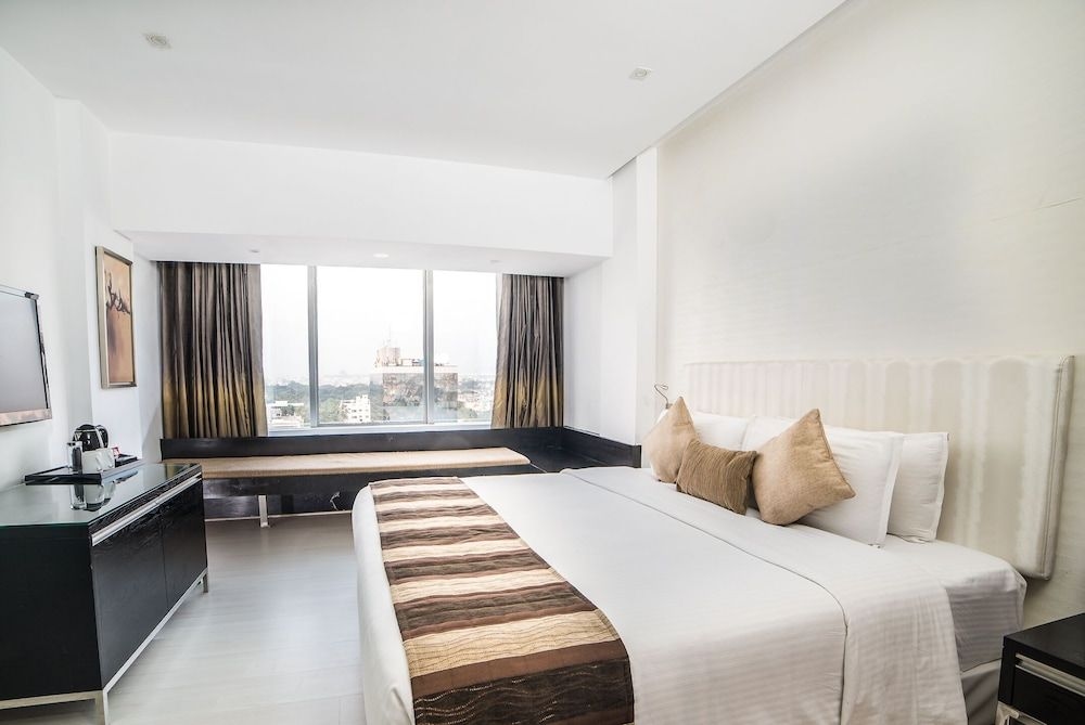 โรงแรมแคลเรียน เพรสซิเดนท์ (Clarion Chennai)4