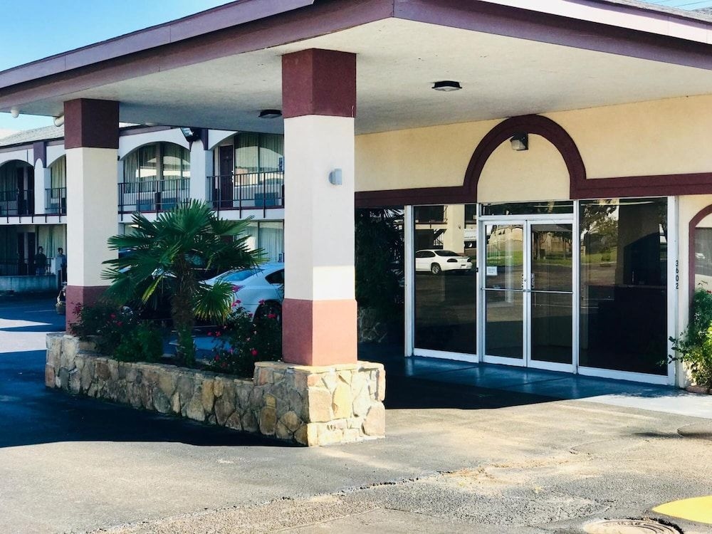 Executive Inn Texarkana1