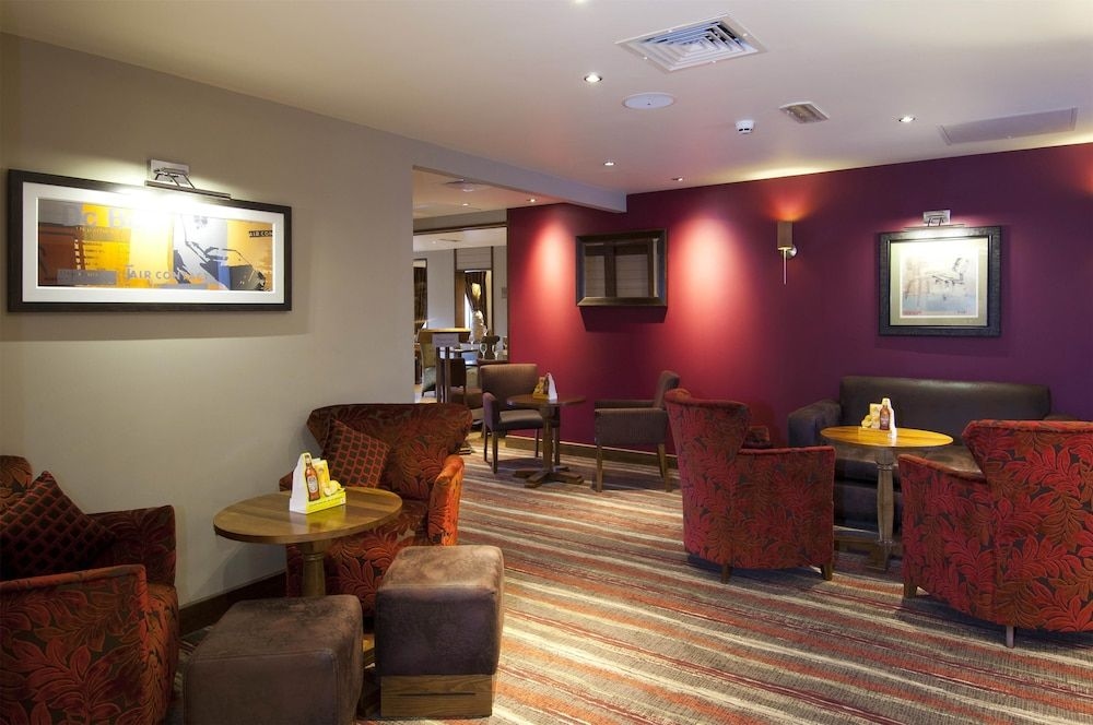 Premier Inn Solihull Town Centre1