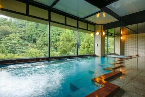 ยามานากะ ออนเซน ฮานัตสึบากิ (Yamanaka Onsen Hanatsubaki)1