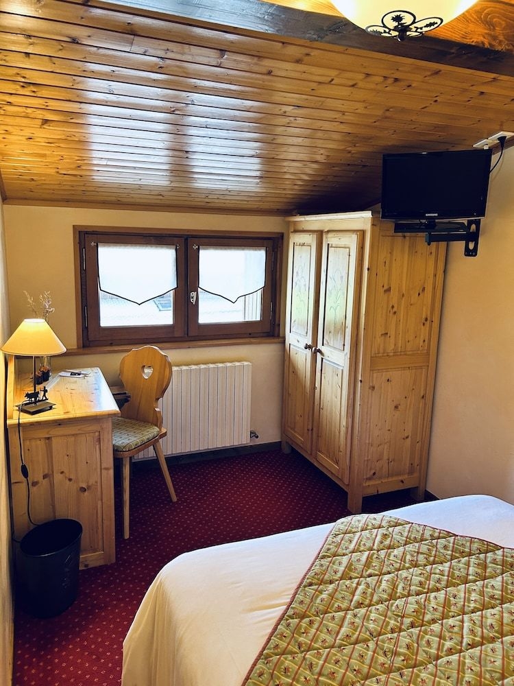 Hotel Les Prodains0
