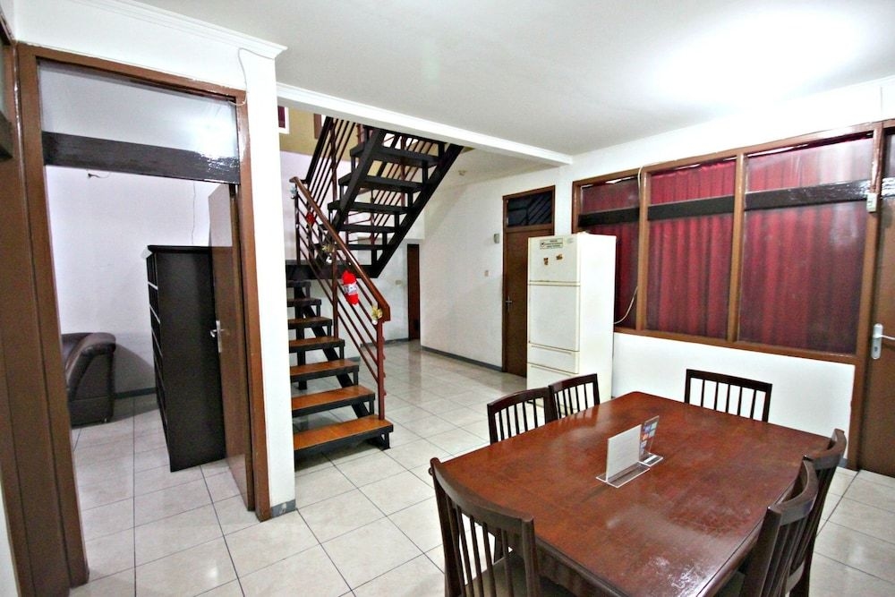 De Sun Pasteur Guest House1