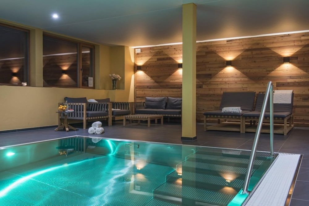 Chalet Shalimar1
