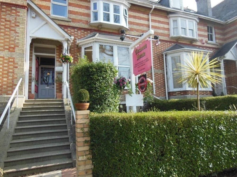 Torwood House2