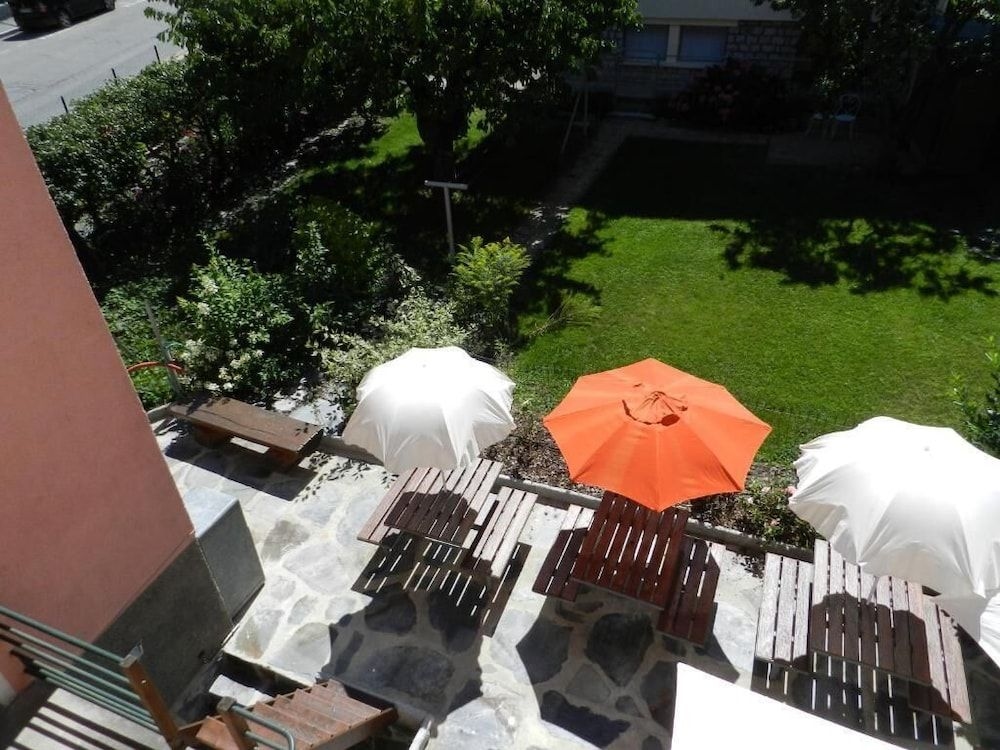 Hotel Arolla1