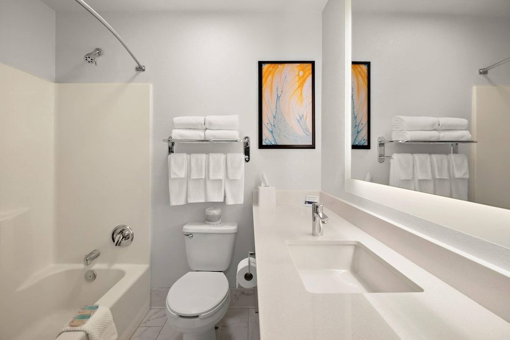 Hawthorn Suites Cincinnati Blue Ash3