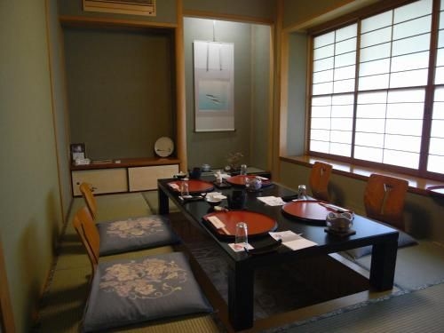Kawakamiya Kasuitei2