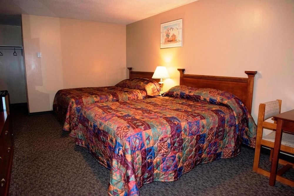 Twilite Motel4