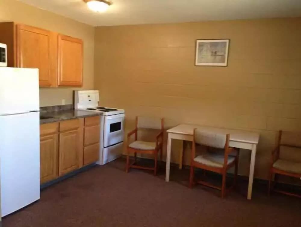 Twilite Motel3