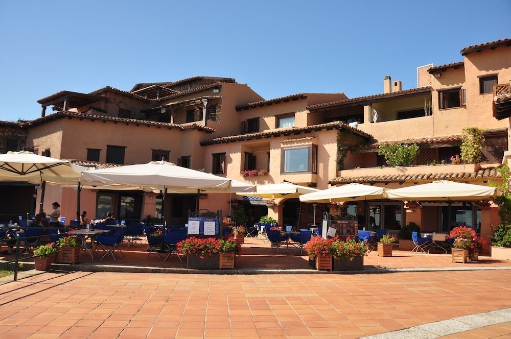 Villaggio Est3