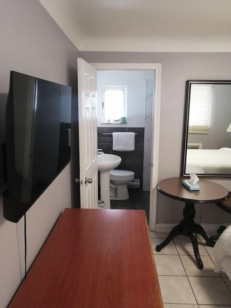 iSleep Inn Motel0