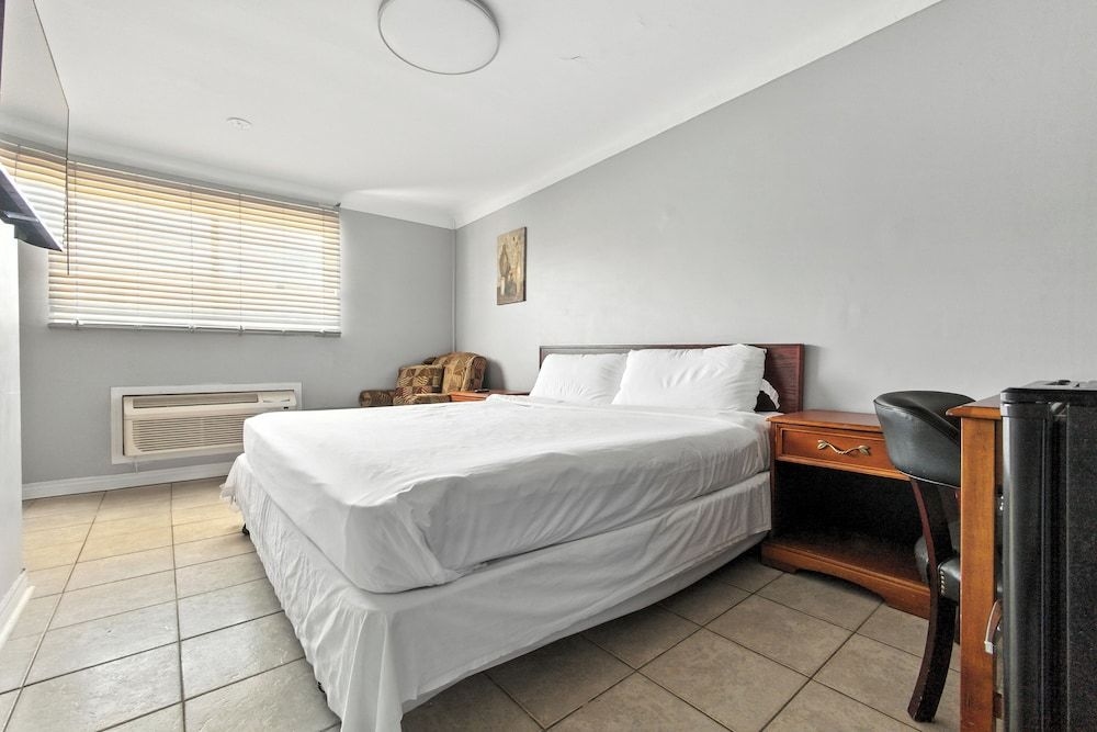 iSleep Inn Motel1