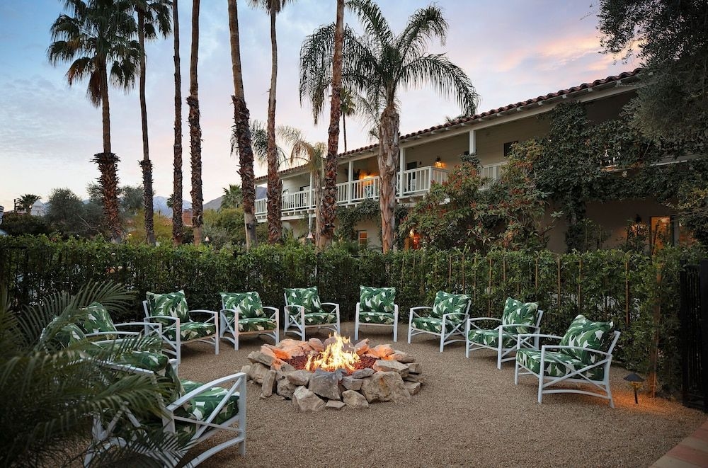 Colony Palms Hotel2