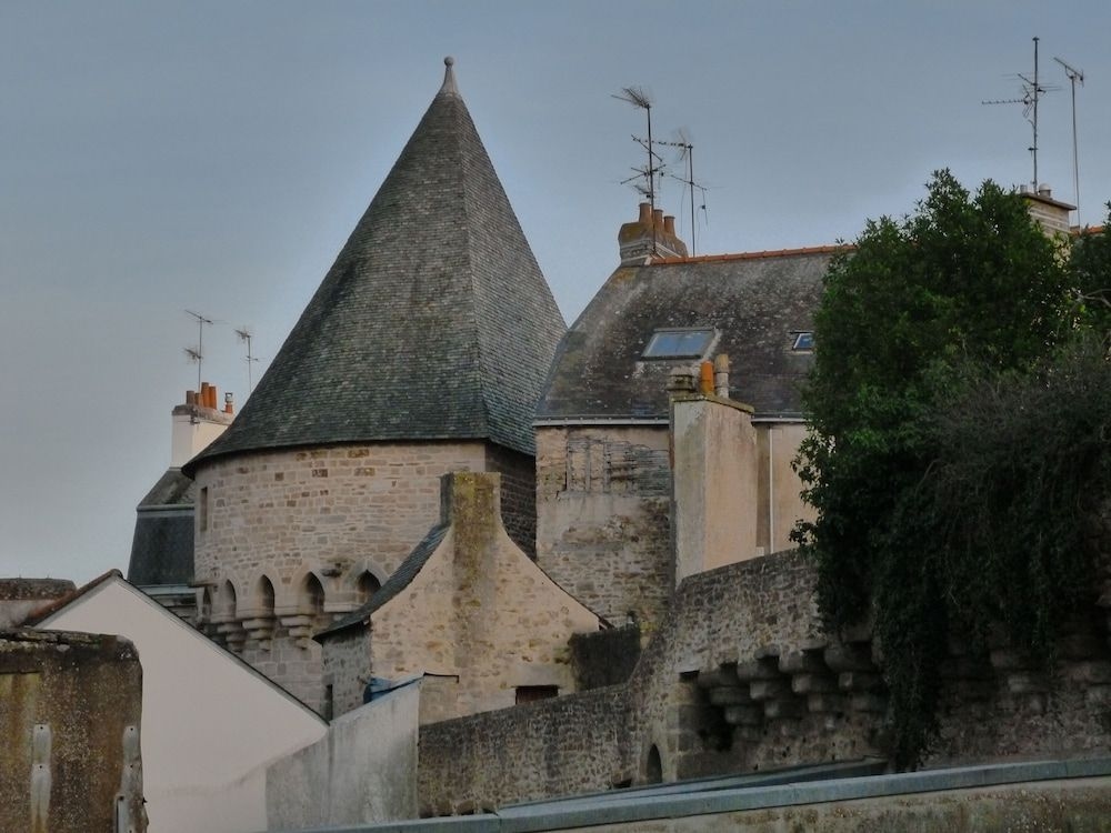 Hotel Le Bretagne1