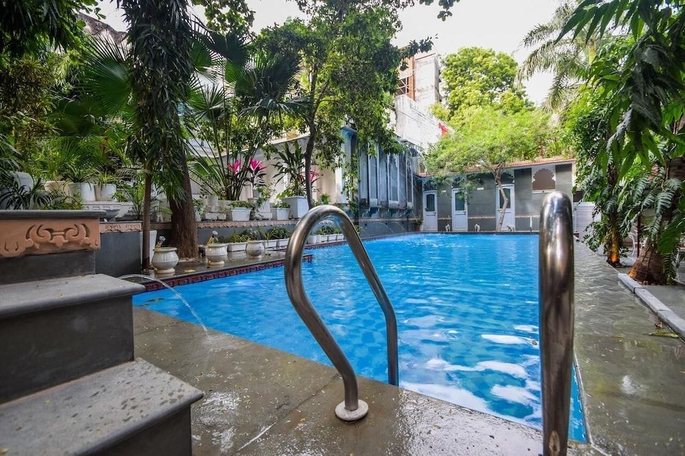 Hotel Raj Palace0