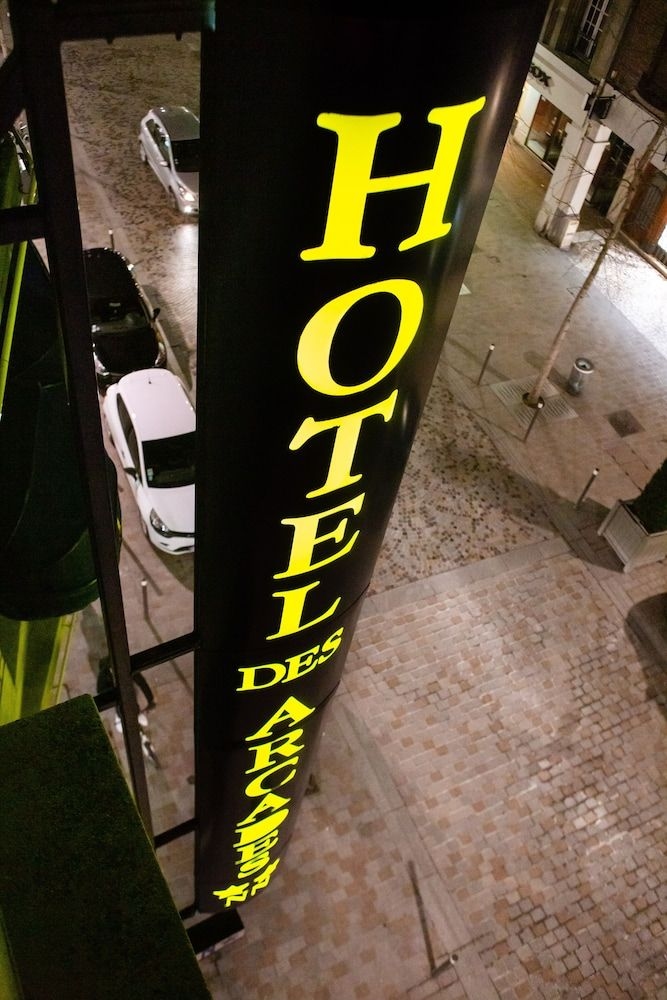 โฮเต็ล เดส์ อาร์คาด (Hotel des Arcades)0