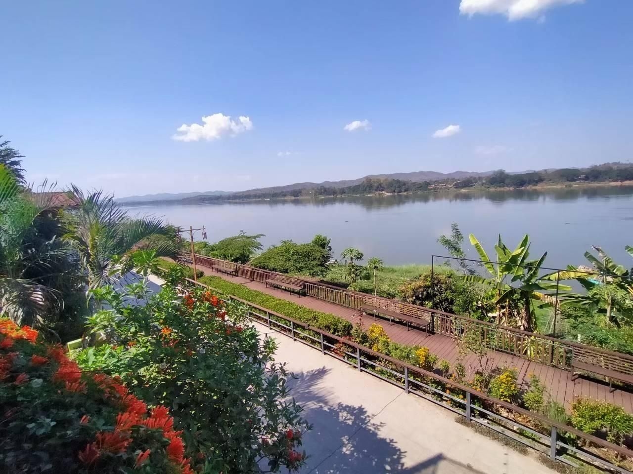 ต้นโขง เกสต์เฮาส์ แอนด์ เรสเทอรองต์ (Tonkong Guesthouse & Restaurant)1