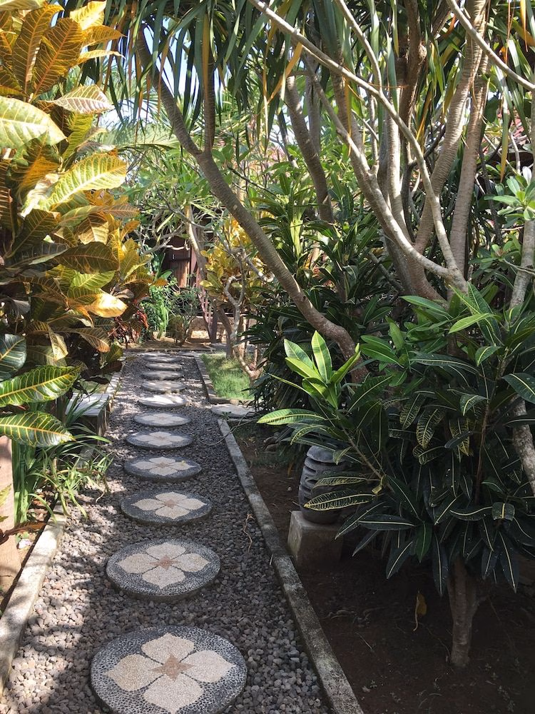 Cassava Bungalow2