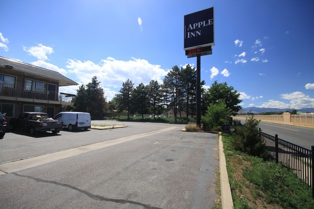 Affordable Inn Denver West2