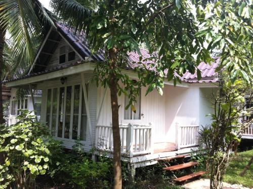 ยัง โคโคนัท การ์เดน โฮม รีสอร์ต (Young Coconut Garden Home Resort)1