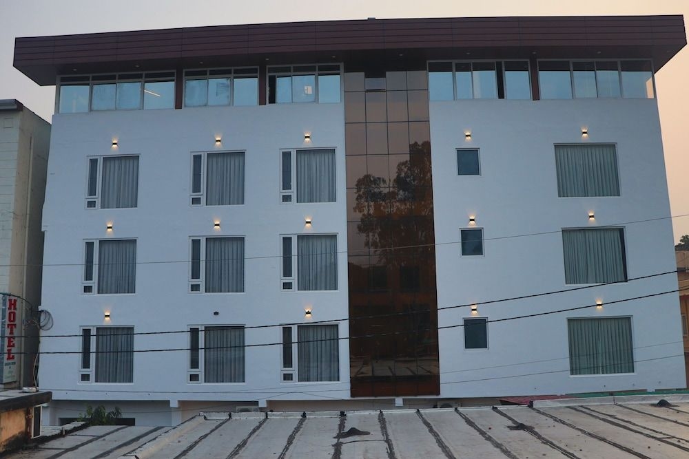 Green Hotel2
