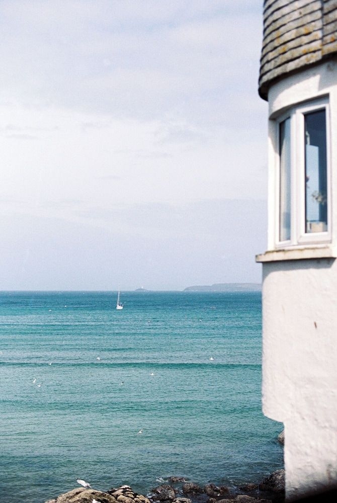 Trevose Harbour House4