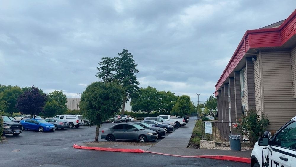 Quality Inn & Suites1