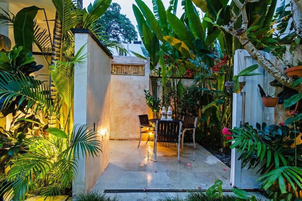 Esha Villa Seminyak1