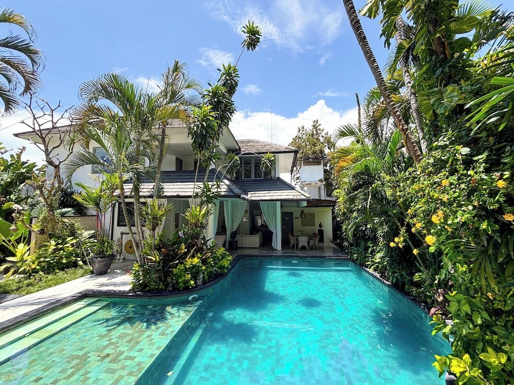 Esha Villa Seminyak4