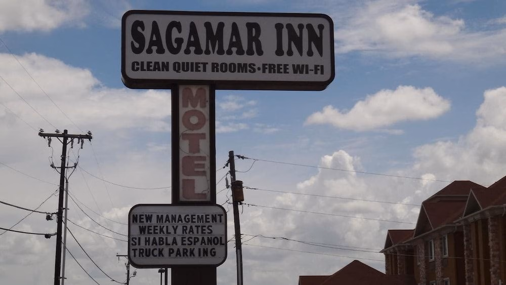 Sagamar Inn0