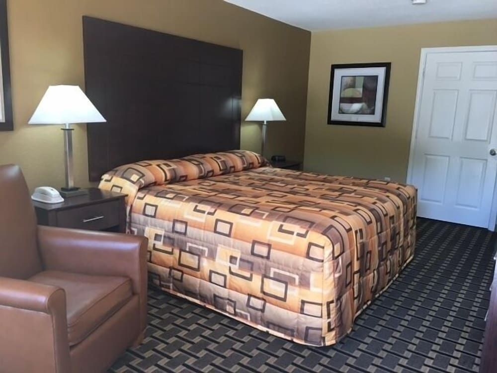 Executive Inn and Suites Longview4