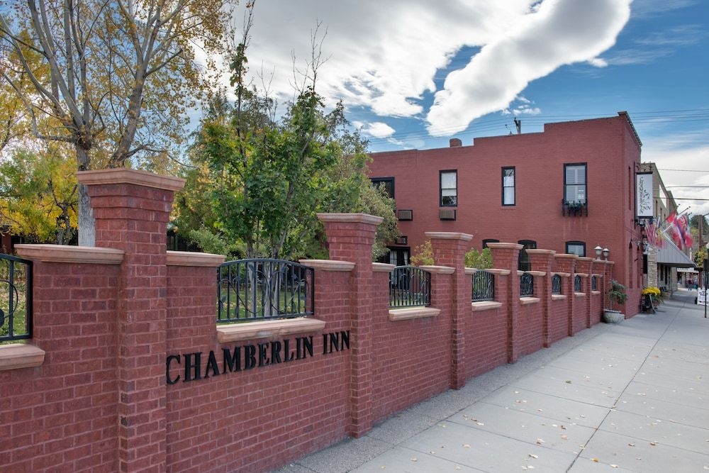 Chamberlin Inn1