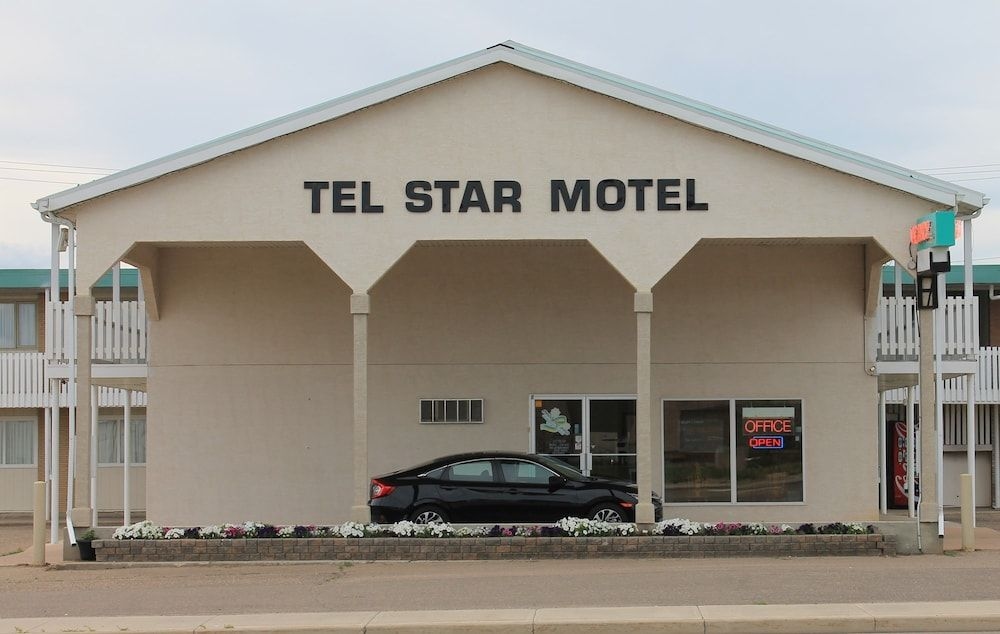Knights Inn - Tel Star Motel2