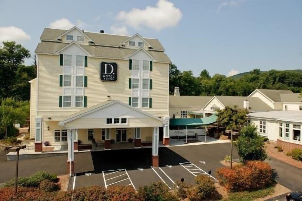 D. Hotel & Suites1