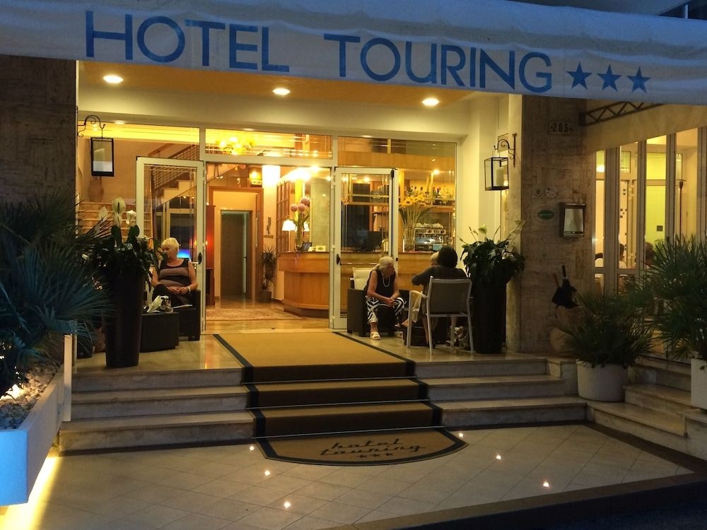 Hotel Touring1