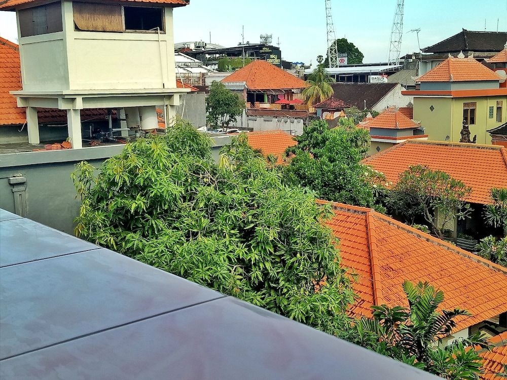 Taman Mekar Beach Inn3