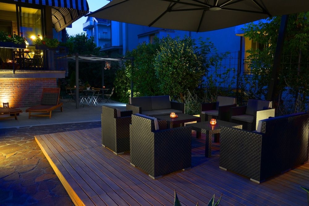 Hotel Loretta & Dependance4