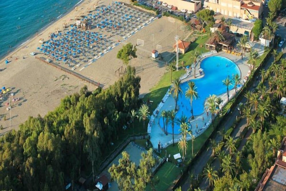 Baia Dei Delfini4