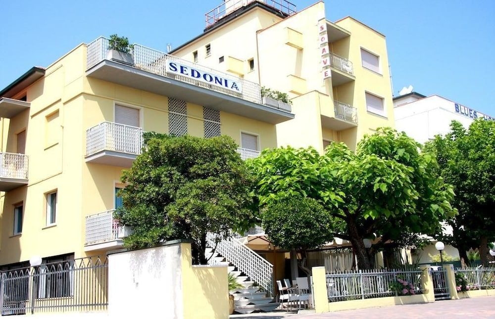 Hotel Sedonia1
